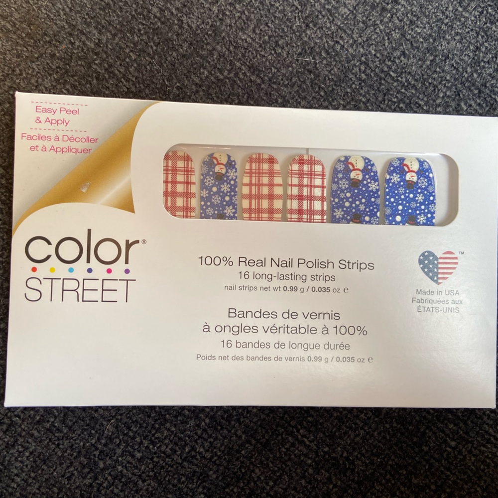 Color Street “Snowman’s Land” nail set!